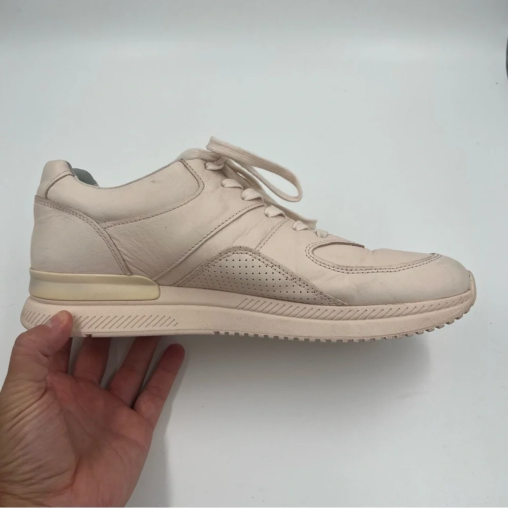 Everlane Tread The Trainer Sneaker Blush (Pale Pink) Men’s 12, Women’s‎ 14